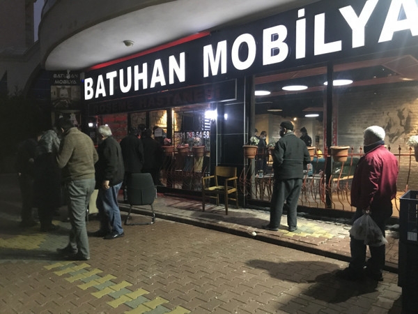 Konya'da eşinin gitmesinden sorumlu tuttu! Öfkeli adam dehşet saçtı - Resim: 0