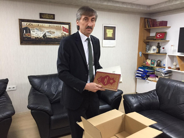 Ordu'da gelen İncil'le şok olmuşlardı! Bu defa bakın ne gönderildi - Resim: 0