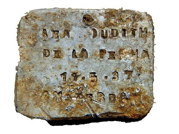 Nazi ölüm kampında künyeler ortaya çıktı! 4 çocuğa ait - Resim: 0