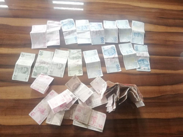 Düzce'de zabıta bile şaşkına döndü! Dilencinin günlük hasılatı şok etti - Resim: 0