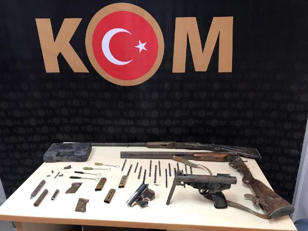 İzmir'de kaçakçılık operasyonunda bulundu! 17 yaşındaki kız 5 aydır kayıptı - Resim: 0
