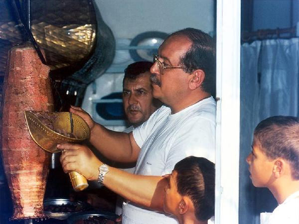 150 yıllık tarihi İskender kebapçısından 7 milyon lira vurgun yapıldığı iddiası - Resim: 0