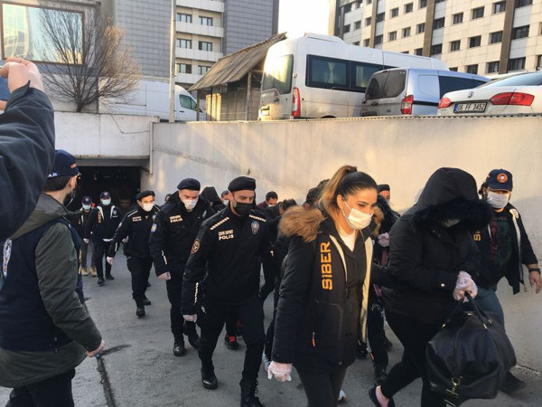 İstanbul'da dijital para üretme vaadiyle milyonluk vurgunda yeni gelişme - Resim: 0