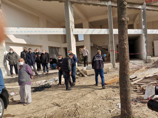 Sakarya'da 64 yaşındaki işçi feci şekilde can verdi - Resim: 0