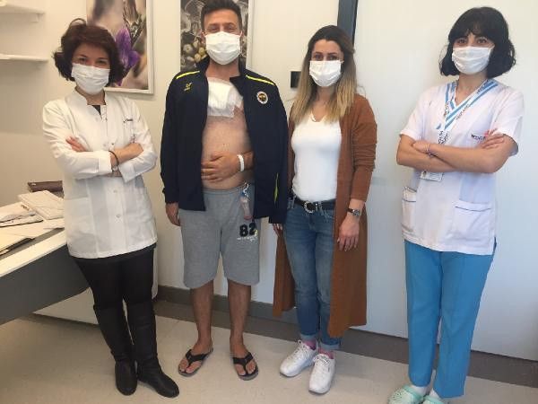 İzmir'de yıllarca şişkinlik sandı! Hastanede gerçeği öğrenince şaşkına döndü - Resim: 0