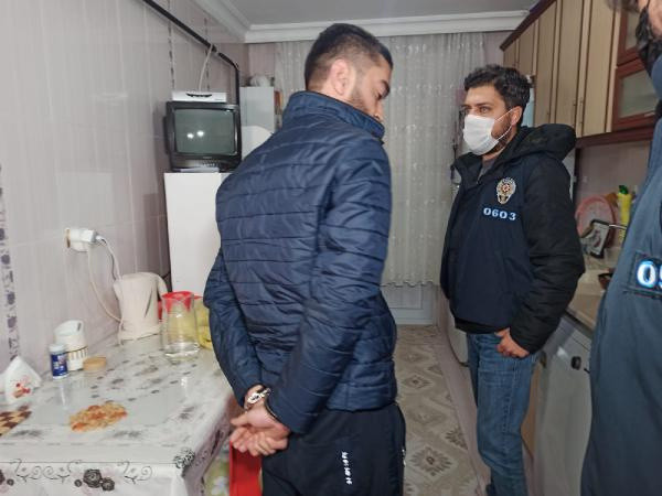 Ankara'da 'Kaçarlar' suç örgütüne operasyon! 15 gözaltı - Resim: 0