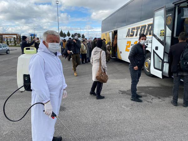 Test yaptırıp yola çıktılar! Baba- oğul pozitif sonucu yolcu otobüsünde öğrendi - Resim: 0