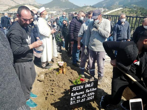 İzmir'de vahşet! 5 aylık hamile Sezen dini nikahlı eşince 16 yerinden bıçaklanarak öldürüldü - Resim: 3
