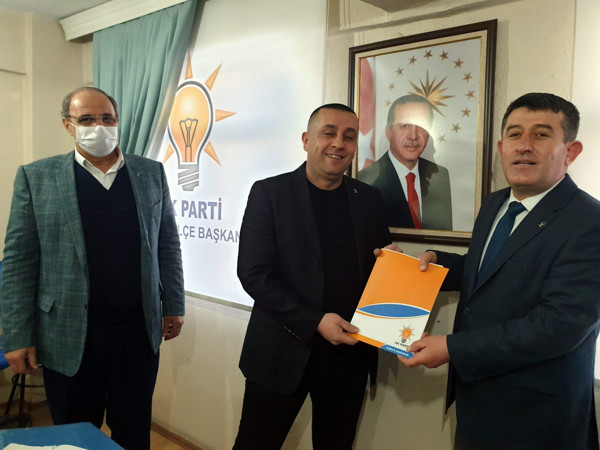 Bursa'da CHP'den istifa eden başkan AK Parti'ye geçti: 2023 seçimlerinde... - Resim: 0