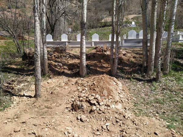 Giresun'dan acı haber! 3 kardeş 4 ay içinde koronavirüsten hayatını kaybetti - Resim: 0