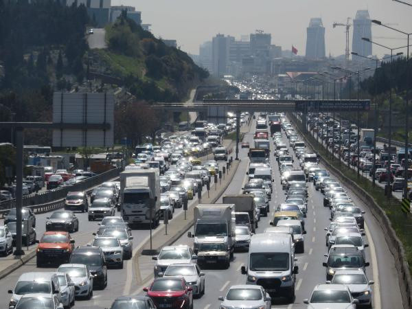 Uzmanından tam kapanma göçü uyarısı: Çok tehlikeli bir durum, vakalar yayılacak - Resim: 0