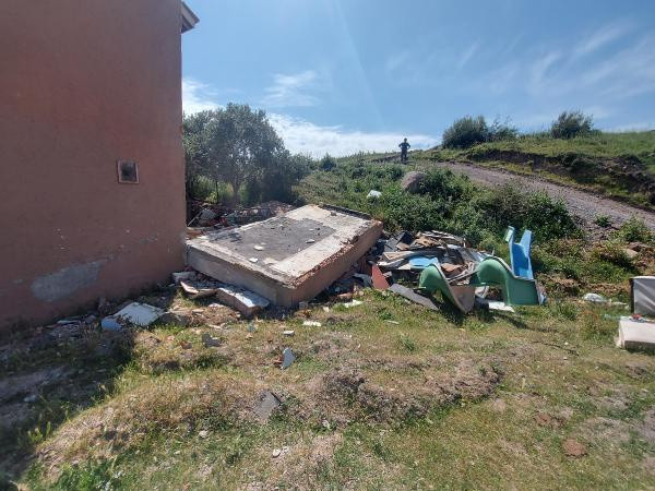 Kimse neler olduğunu bilmiyor! İzmir'de evler boşaltıldı 3 aydır... - Resim: 2