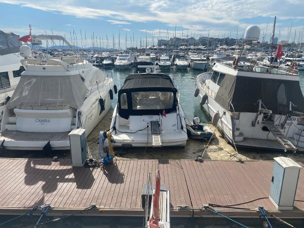 Pendik Marina'da tekne ve yat sahiplerinin deniz salyası isyanı - Resim: 0