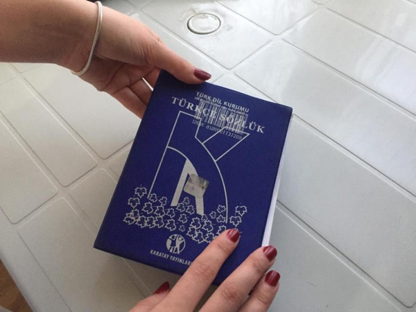 Eskişehir'de internetten telefon siparişi verdi! Gelen ürünle hayatının şokunu yaşadı - Resim: 1