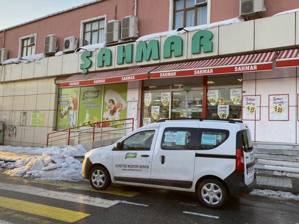 Sabah kapıya gelenler şok oldu! Market devi bir gecede kapandı - Resim: 0