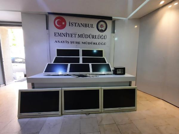 İstanbul'da hırsızlar salgını fırsata çevirdi! Musluktan TV'ye kadar her şeyi çaldılar - Resim: 0