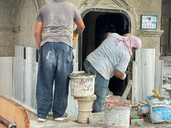 Sakarya'da tarihi şadırvanda pes dedirten görüntü! Vatandaşlar tepki gösterdi - Resim: 1