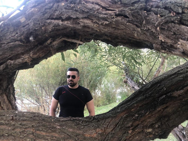 Kars'ta bu ağacı gören şaştı kaldı! Telefona sarıldılar - Resim: 0