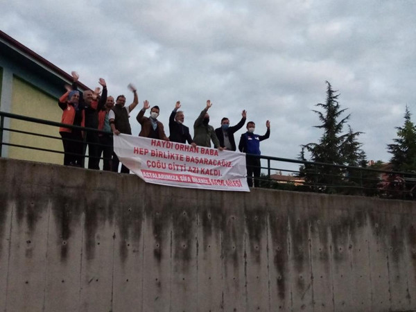 Pankartı gören şaştı kaldı! Sakarya'da hastanenin karşısına açtılar - Resim: 0