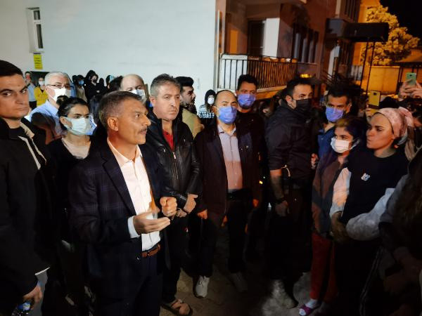 Sabaha kadar sürdü! Tunceli'de öğrenciler 4 arkadaşları için eylem yaptılar - Resim: 0