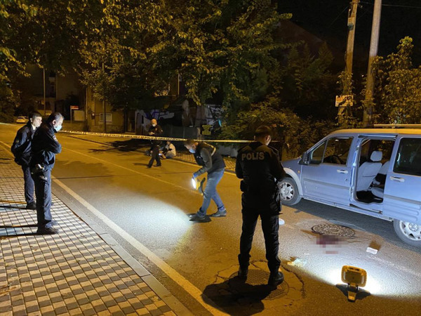 Sakarya'da 'babam sizin yüzünüzden öldü' deyip dehşet saçtı! Yakayı ele verdi - Resim: 0