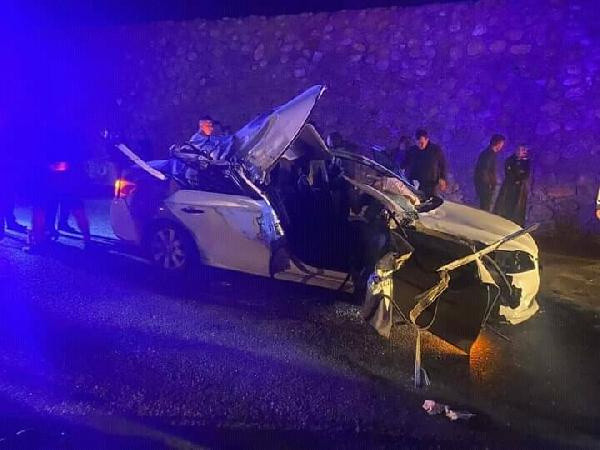 CHP'li belediye başkanının otomobili kaza yaptı: 1 ölü, 2 yaralı - Resim: 0