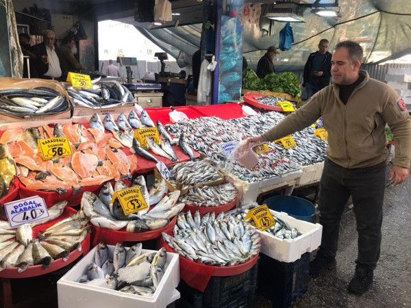 Balık ucuzladı! Vatandaş tezgahlara akın etti: İşte fiyatlar... - Resim: 0