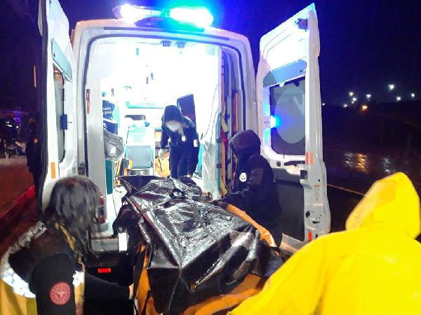 Adıyaman'da korkunç kaza! Otomobil beton elektrik direğine çarptı: 2 ölü - Resim: 0