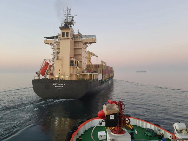 Konteyner yüklü gemi İstanbul Boğazı'nda arızalandı - Resim: 0