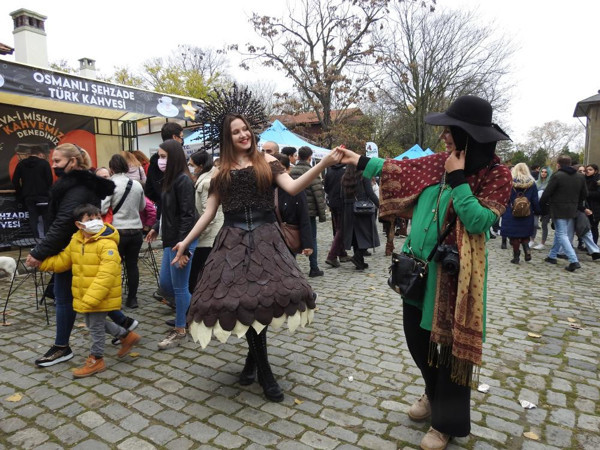 Edirne'de görenler telefona sarıldı! İlk kez yapıldı: Yolda ilerlemekte zorluk çektik - Resim: 1