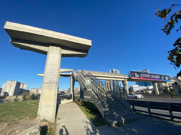 Böylesi görülmedi! İstanbul'da filmlere konu olacak üst geçit görenleri hayrete düşürdü - Resim: 0