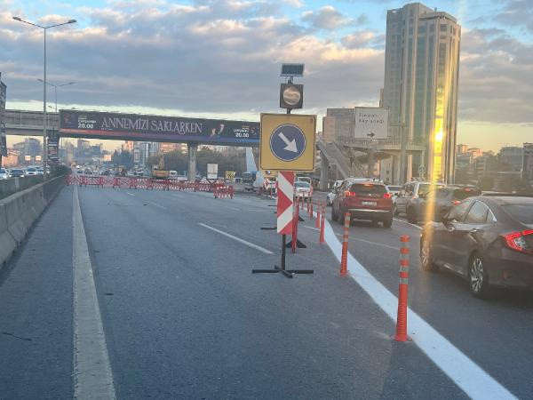 Ataşehir D-100 Karayolu'nda 30 gün sürecek yol çalışması başladı - Resim: 0