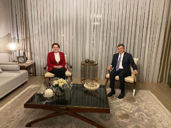 İYİ Parti Genel Başkanı Meral Akşener Ahmet Davutoğlu'nu evinde ziyaret etti - Resim: 0