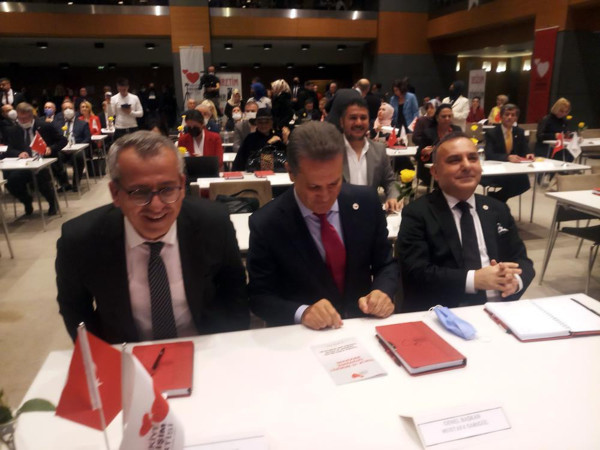 Mustafa Sarıgül gölge Hazine ve Maliye Bakanı'nı açıkladı! Aziz Murat Hatipağaoğlu kimdir? - Resim: 0