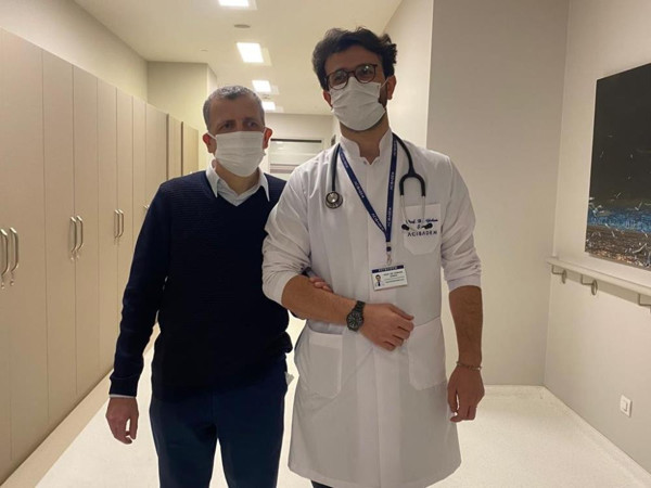 Çorbayı ve suyu yutamayınca fark etti! 27 yıl sonra şifayı İstanbul'da buldu: Reflü sandı meğer... - Resim: 1