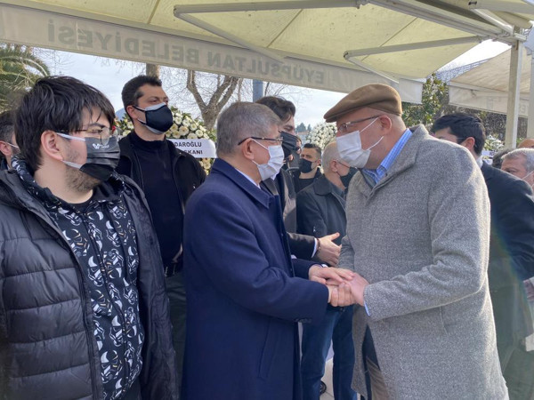 Ahmet Davutoğlu'nun acı günü! Ekrem İmamoğlu yalnız bırakmadı - Resim: 1