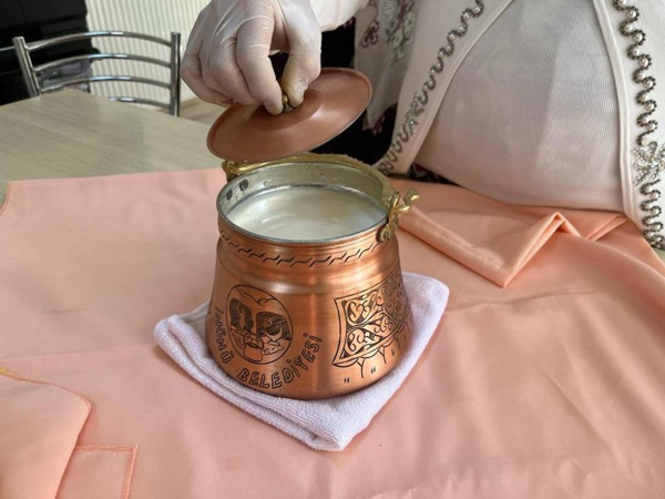 Cumhurbaşkanı manda yoğurdunu önerdi! O ilçeye sipariş yağıyor telefonlar kilitlendi - Resim: 1