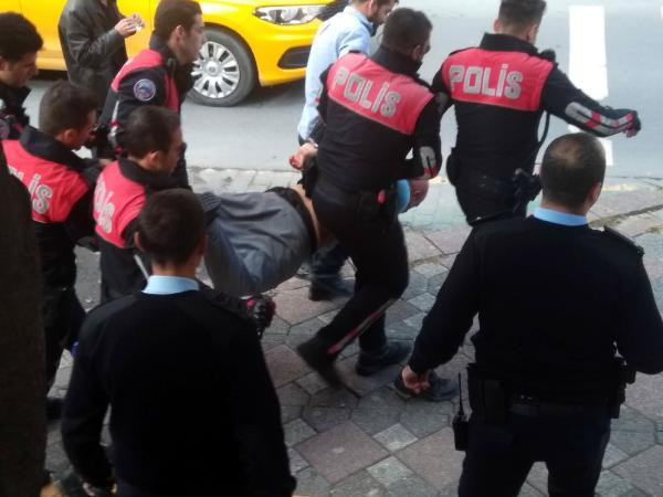 İstanbul'da bıçakla dehşet saçtı böyle yakaldılar - Resim: 3