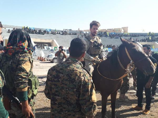 Skandal Öcalan fotoğrafı sonrası dikkat çeken detay! - Resim: 1