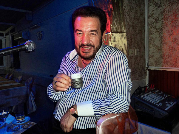 Acı haberi yakın arkadaşı verdi! Usta sanatçı kansere yakalandı - Resim: 2