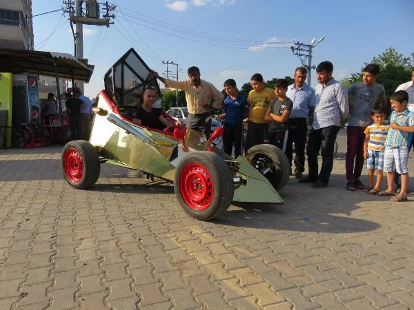 Bakkal Osman'ın yarış arabasını görenler hayran kalıyor - Resim: 4