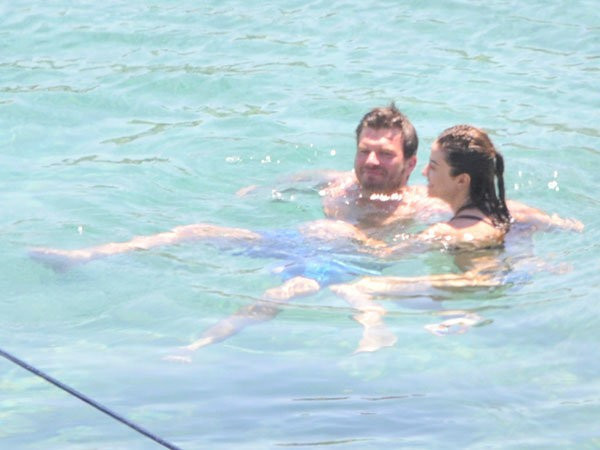 Kıvanç Tatlıtuğ denizdeyken pervane çalışınca... Ölümden döndü! - Resim: 4