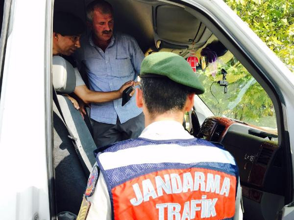 Öğrenci servisinde Jandarmayı dumur eden görüntü - Resim: 1