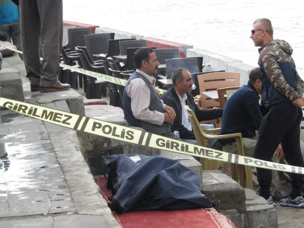 Kız Kulesi'ne kadar yüzmek isteyince canından oldu - Resim: 3