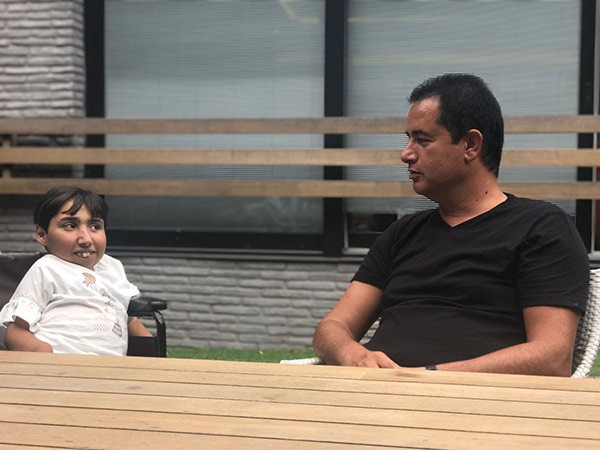 Acun Ilıcalı, kas hastası Ebru Özçelik'in hayalini gerçekleştirdi - Resim: 2