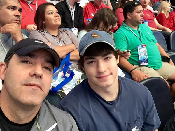 Liseli genç öğretmenini bezdirdi babasının verdiği ceza ise... Şoke olacaksınız! - Resim: 1