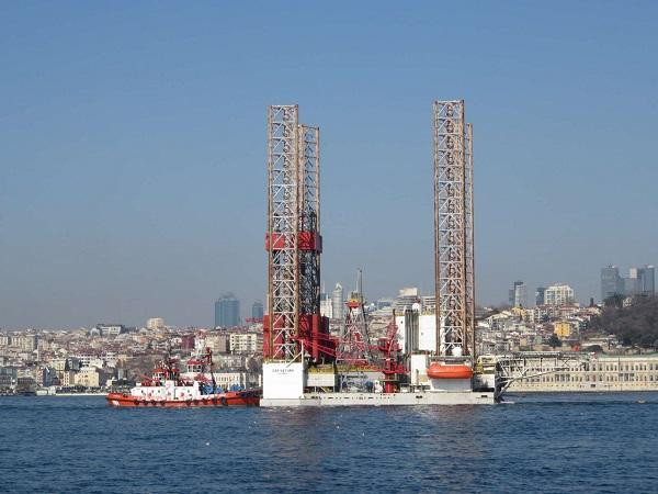 Boğaz'da neler oluyor buraya kadar geldi köprüyü yıkabilirdi! - Resim: 2