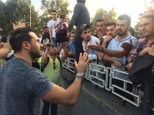 Ortalık karıştı Ahmet Dursun çıldırdı: Benim kalecime kim saldırdı - Resim: 1