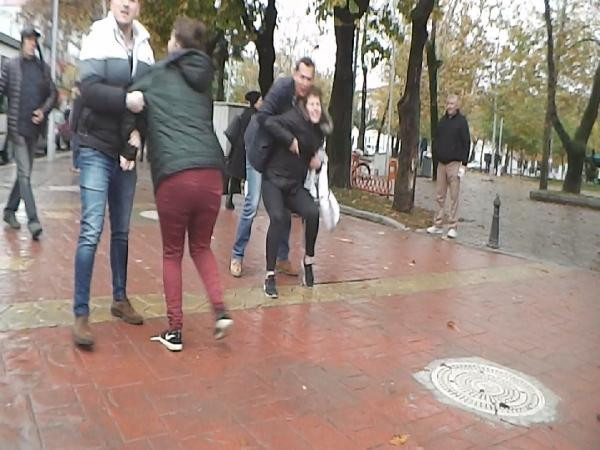 Evden kaçan liseli kızlar polise zor anlar yaşattı! - Resim: 2