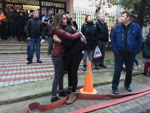 Şişli'de 17 katlı iş merkezinde korkutan yangın - Resim: 3